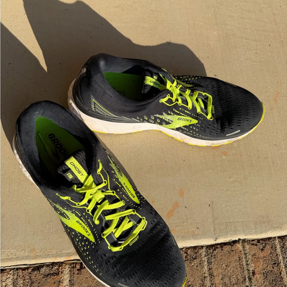 Brooks Ghost 13, men’s size 12.5 Black with Neon Green Accent Running Shoes